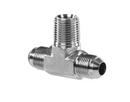 Adaptador Tee Parker de Acero Inox. Macho JIC 37 Flare de 1/4 pulg. X Macho JIC 37 Flare de 1/4 pulg. X Macho NPTF de 1/8 pulg. al Centro